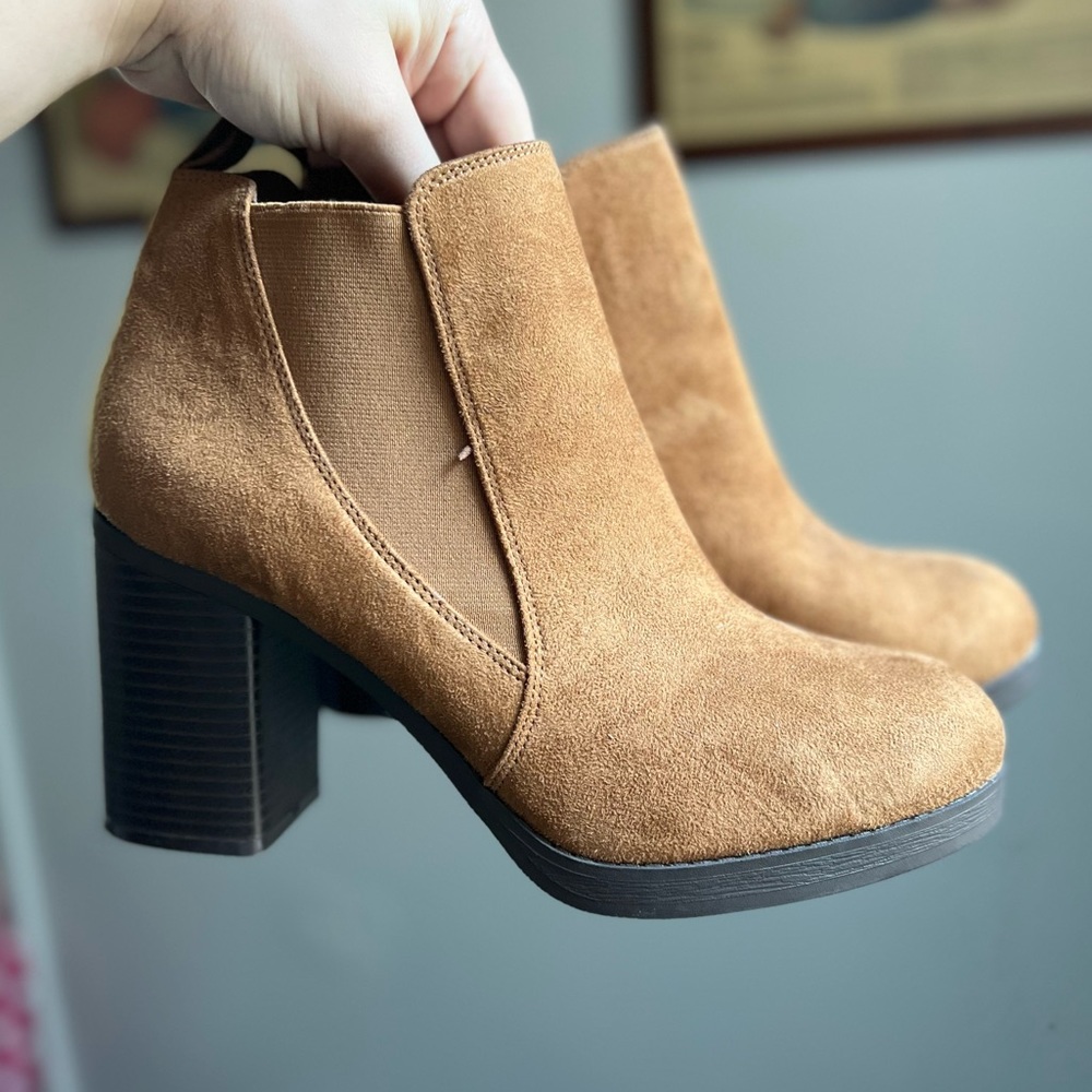 AE nwot bootie